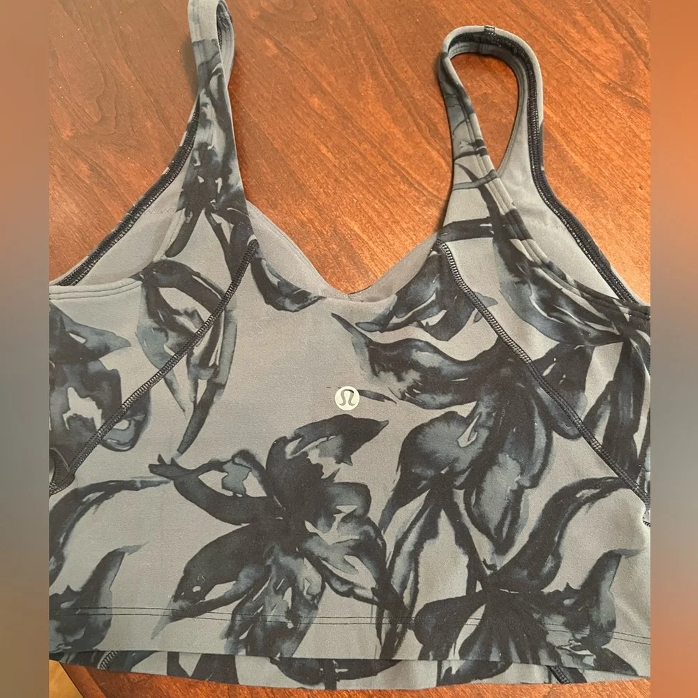 Lulu Lemon Align Tank - Picture 5 of 6